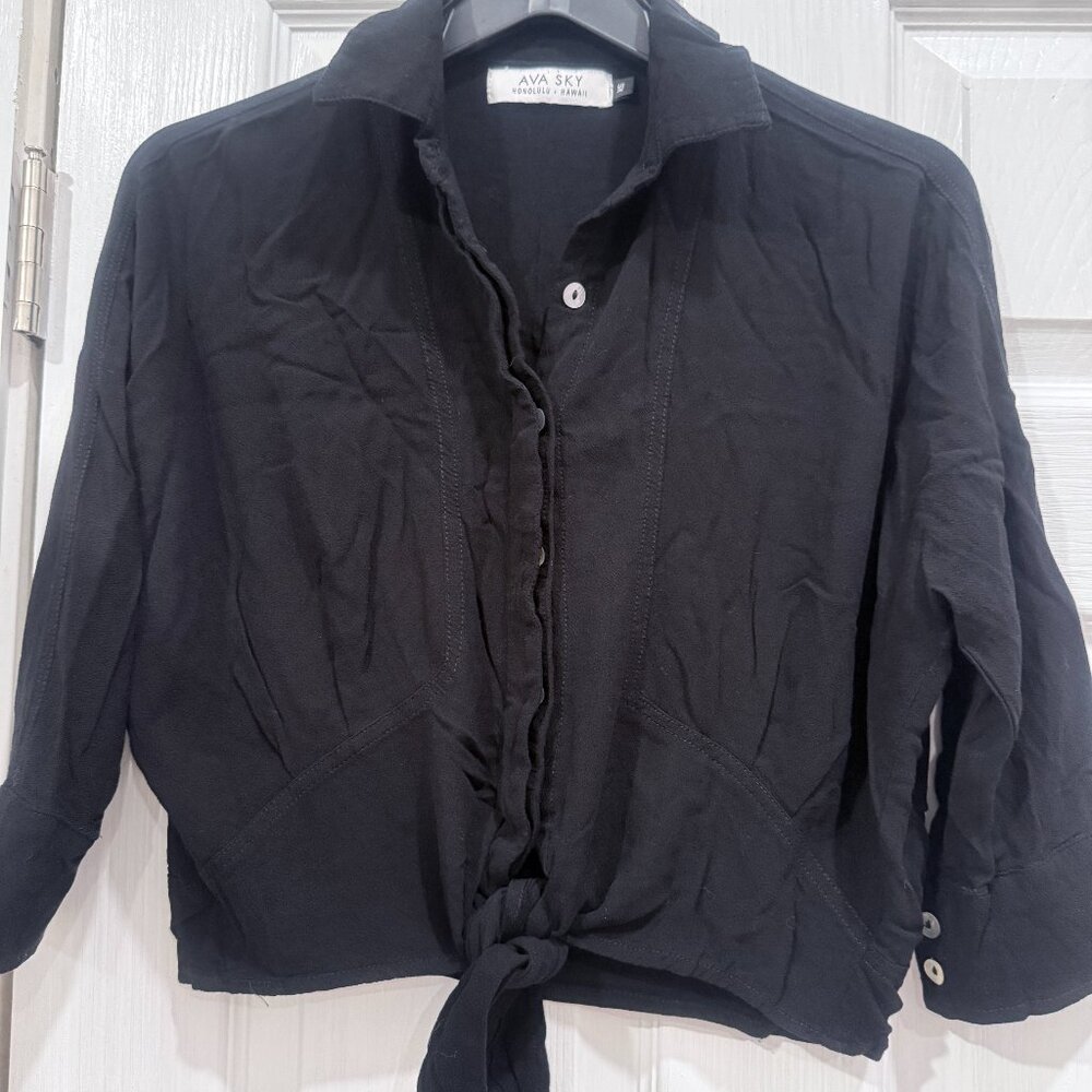 Ava Sky black button down tie front top sz XS